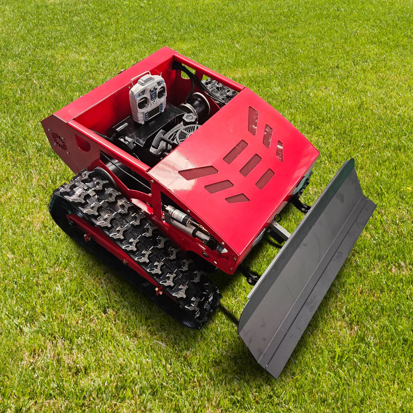 Remote Control Small Crawler Hybrid Oil-electric Mower
