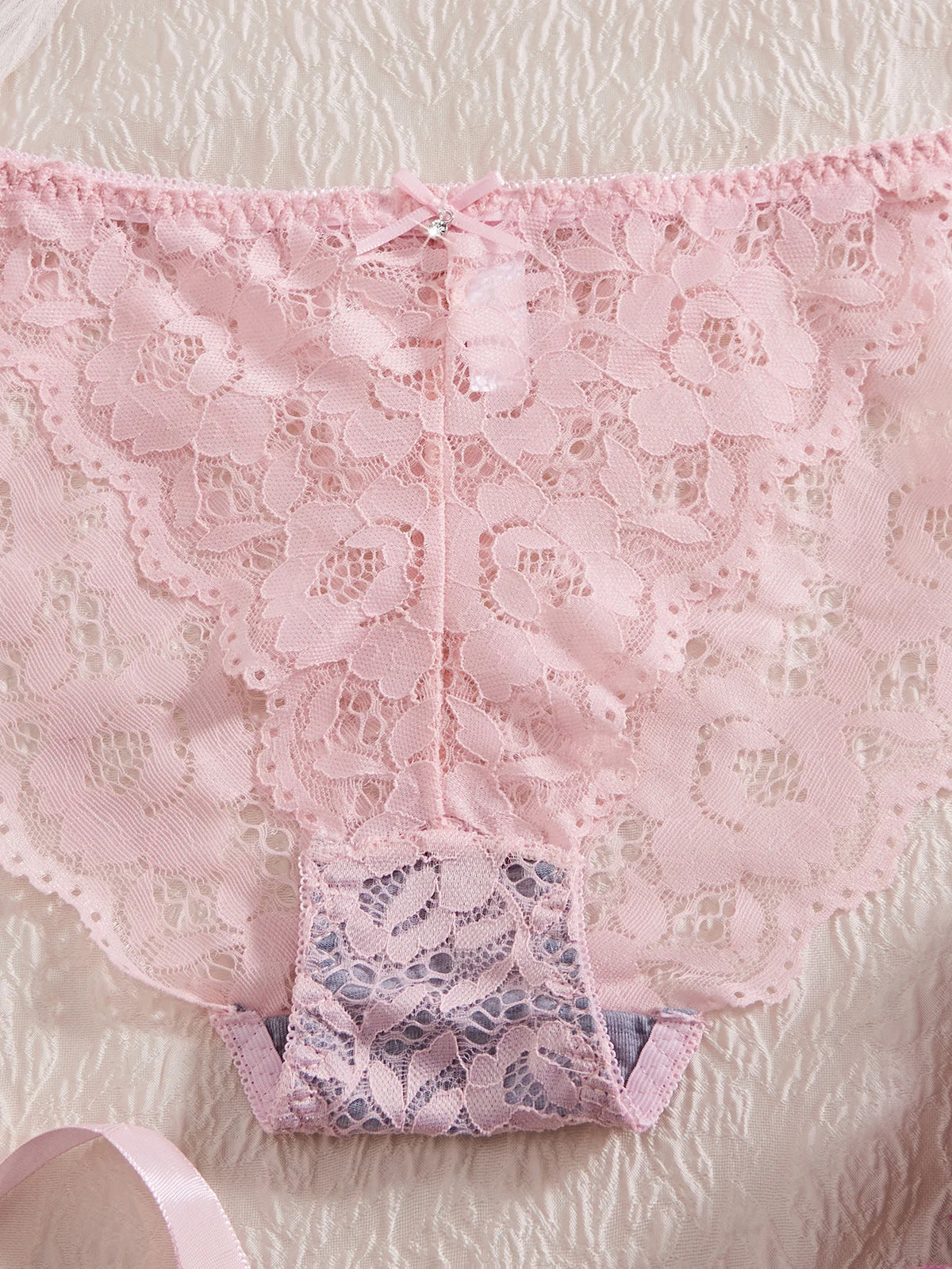 Women's Floral Lace Push-Up Bra & Low-Waist Panty Set