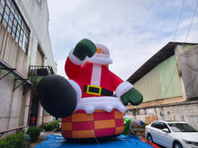 Inflatable Santa Claus Holiday Display