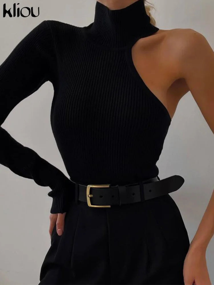 Kliou Women's Solid Knitted One-Shoulder Turtleneck Bodysuit