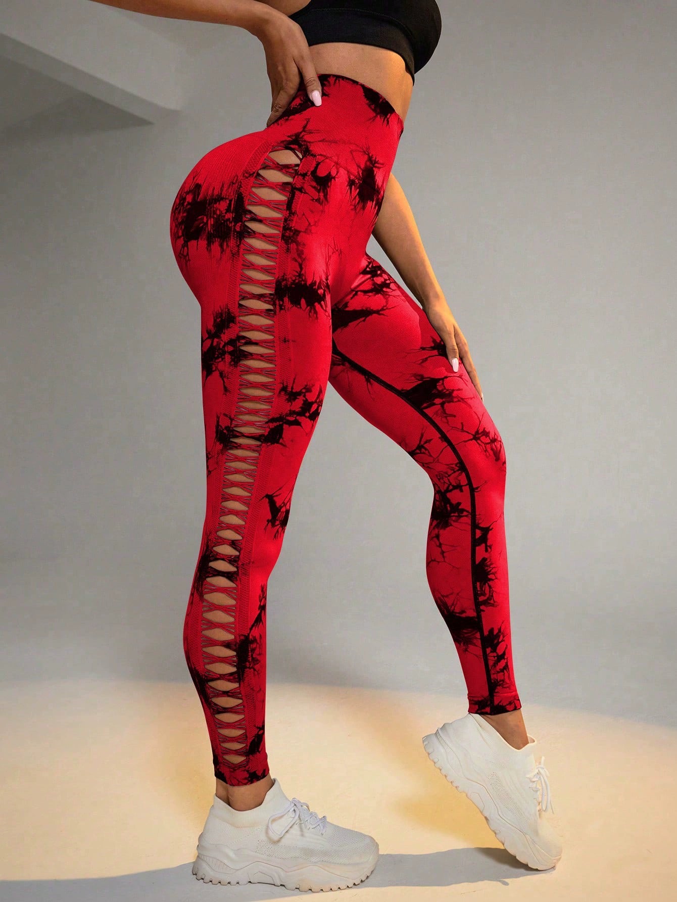 Cutout Hip Raise High Waist Leggings
