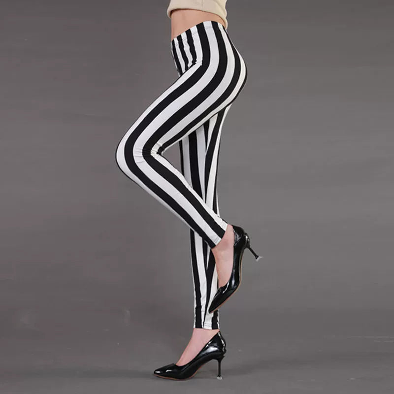 Black and White Rhombus Print Leggings