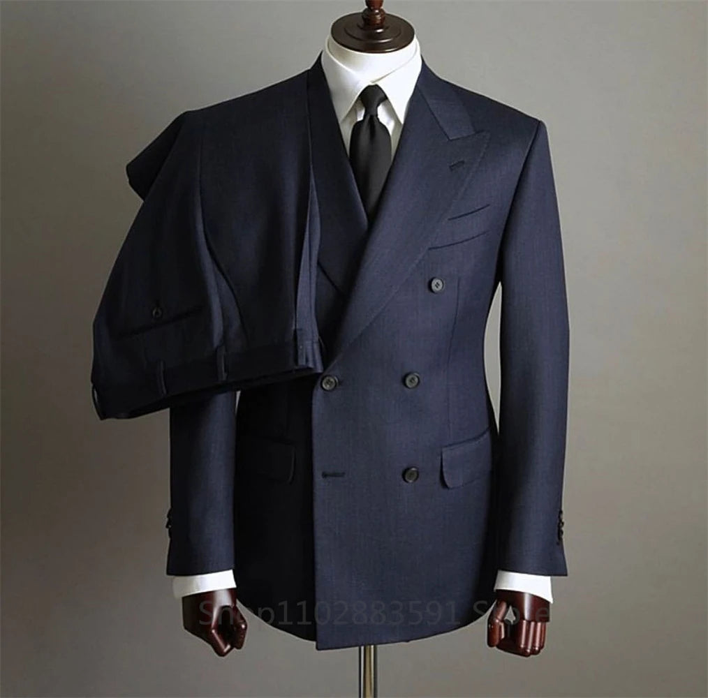 Men's Double-Breasted Modern Fit 2-Piece Business & Formal Suit Set