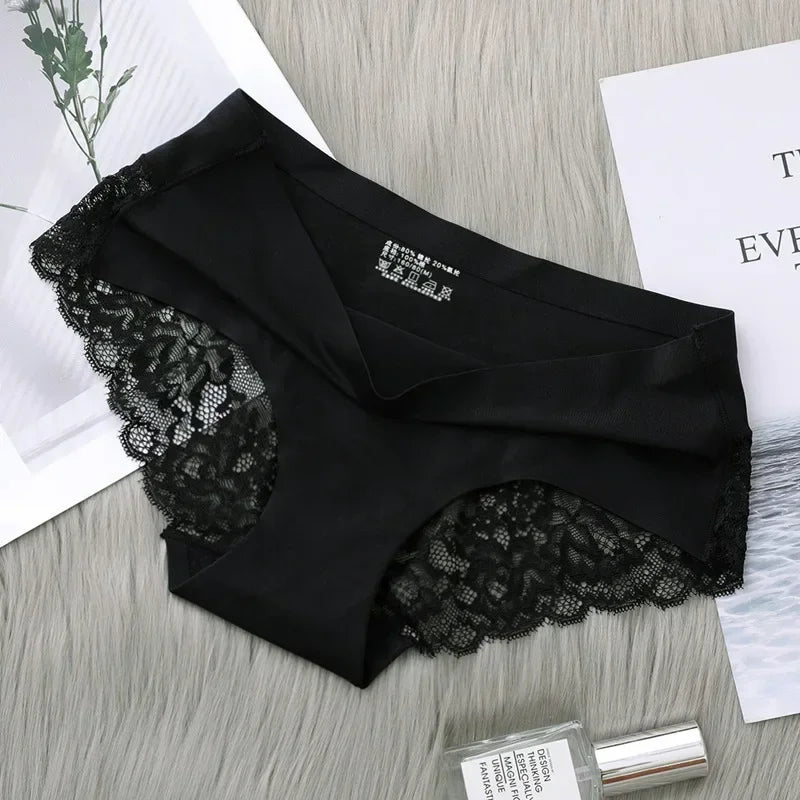 Women's Seamless Ice Silk Lace Trim Briefs