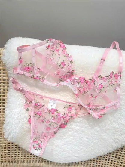 YUQI Women's French Floral Embroidered Lingerie Set