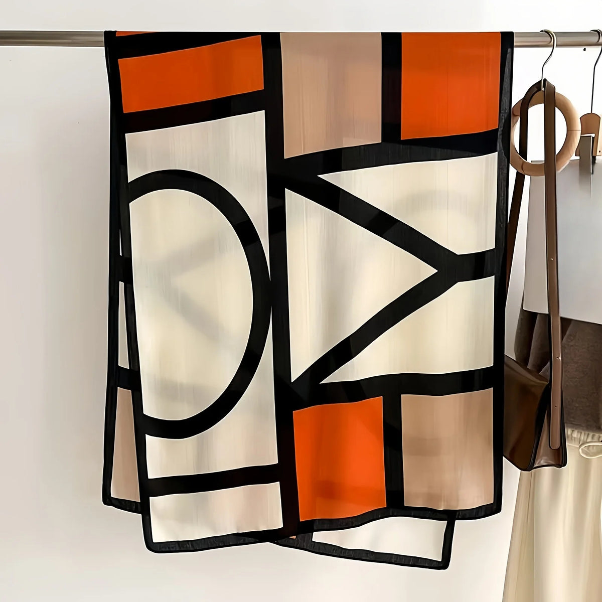Women's Elegant Geometric Print Lightweight Shawl Scarf
