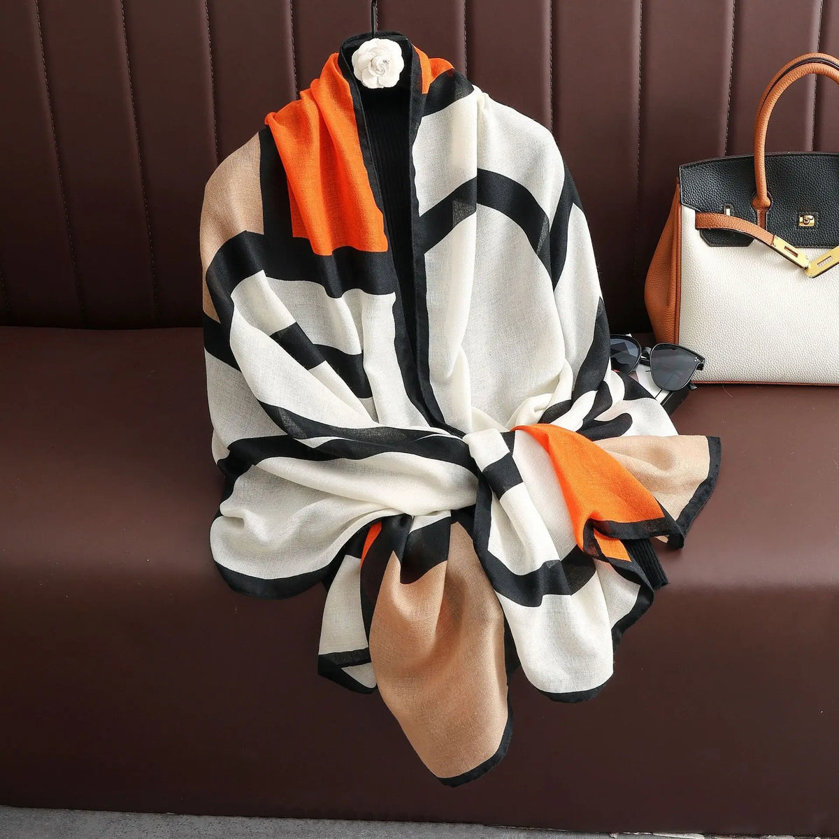 Women's Elegant Geometric Print Lightweight Shawl Scarf