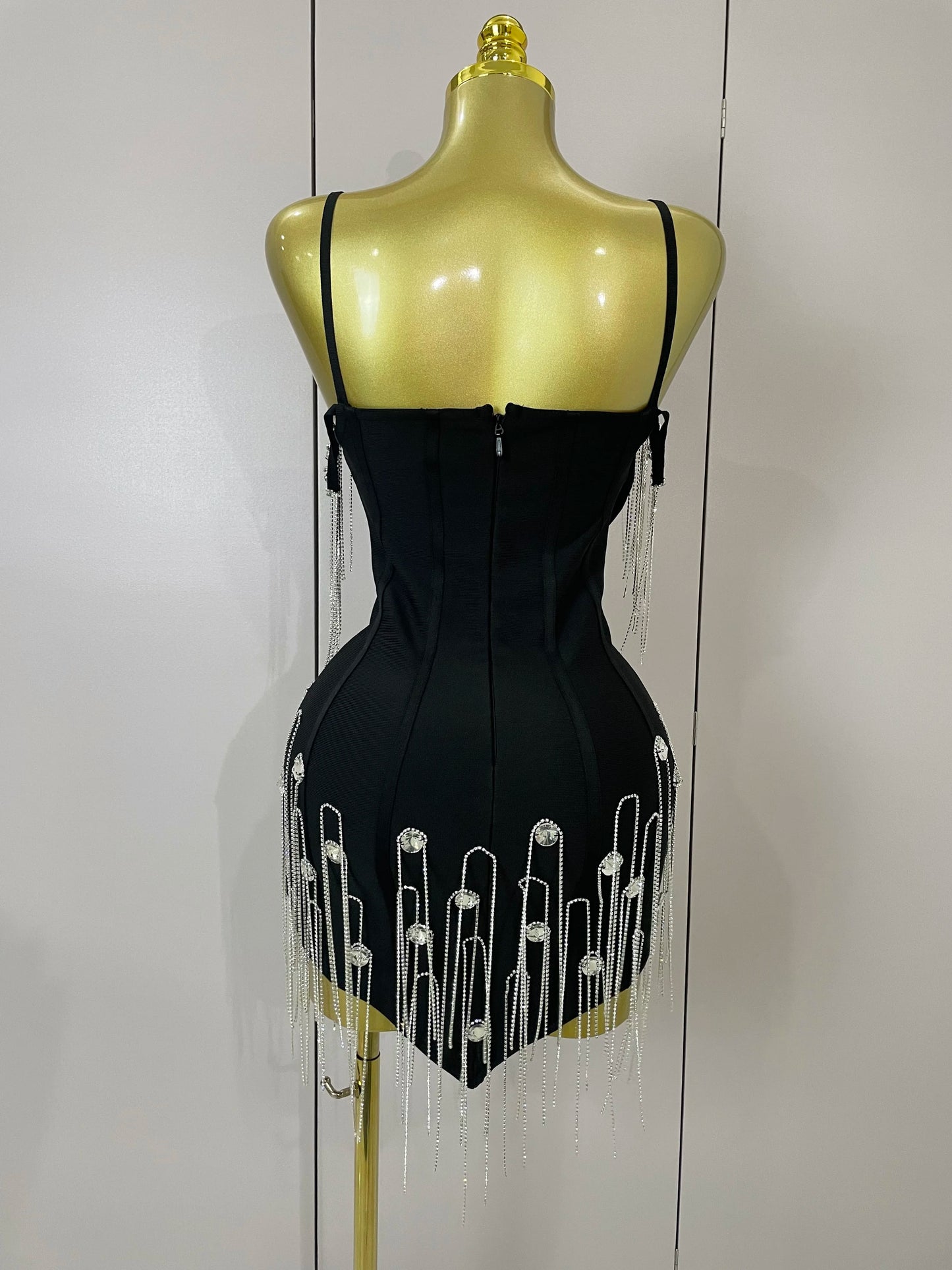 Women's V-Neck Spaghetti Strap Floral Applique Camisole Bodycon Mini Dress
