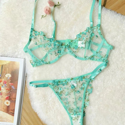 YUQI Women's French Floral Embroidered Lingerie Set