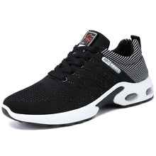 Laced Light Casual Sneakers