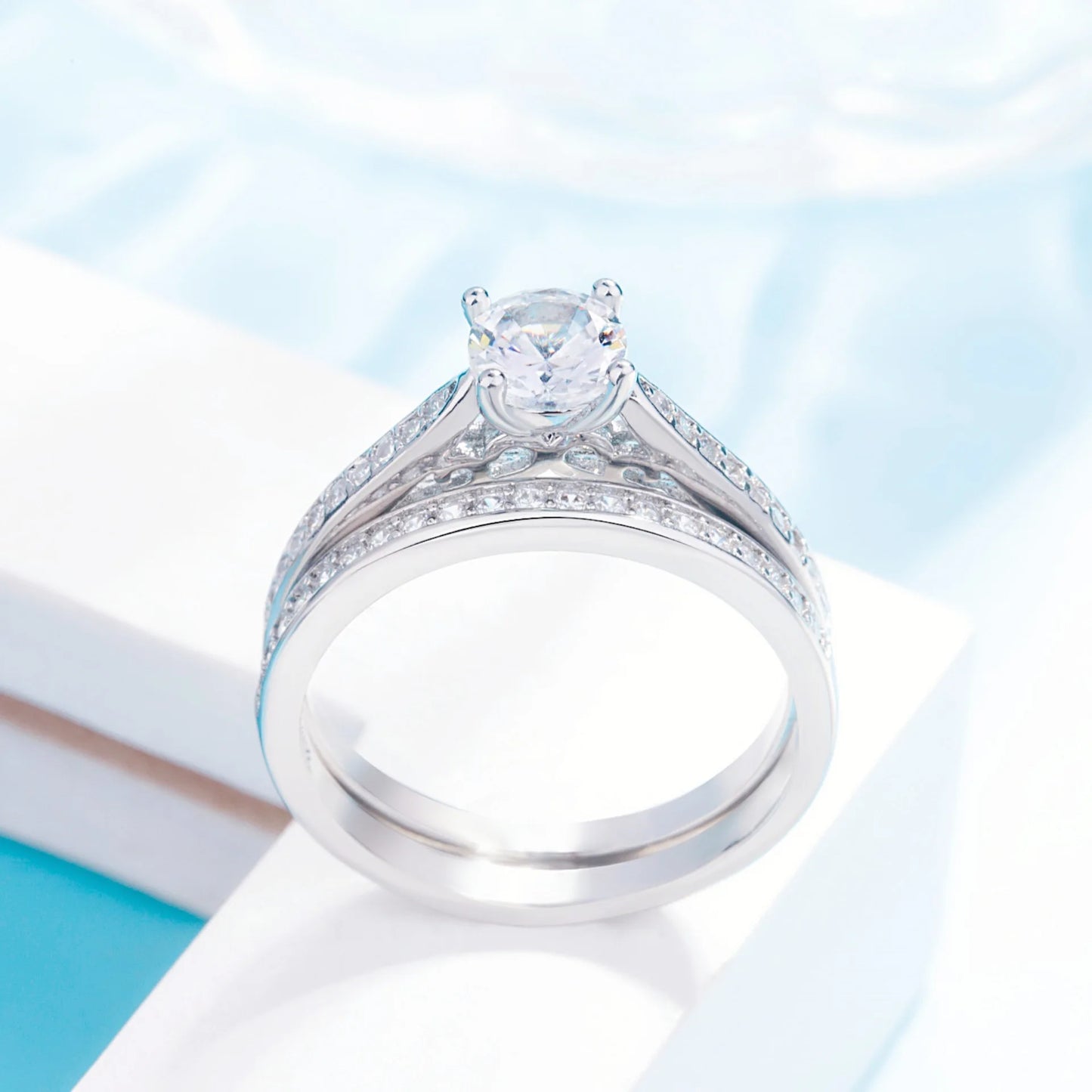 Lihong 925 Sterling Silver Inlaid Ring with Cubic Zirconia
