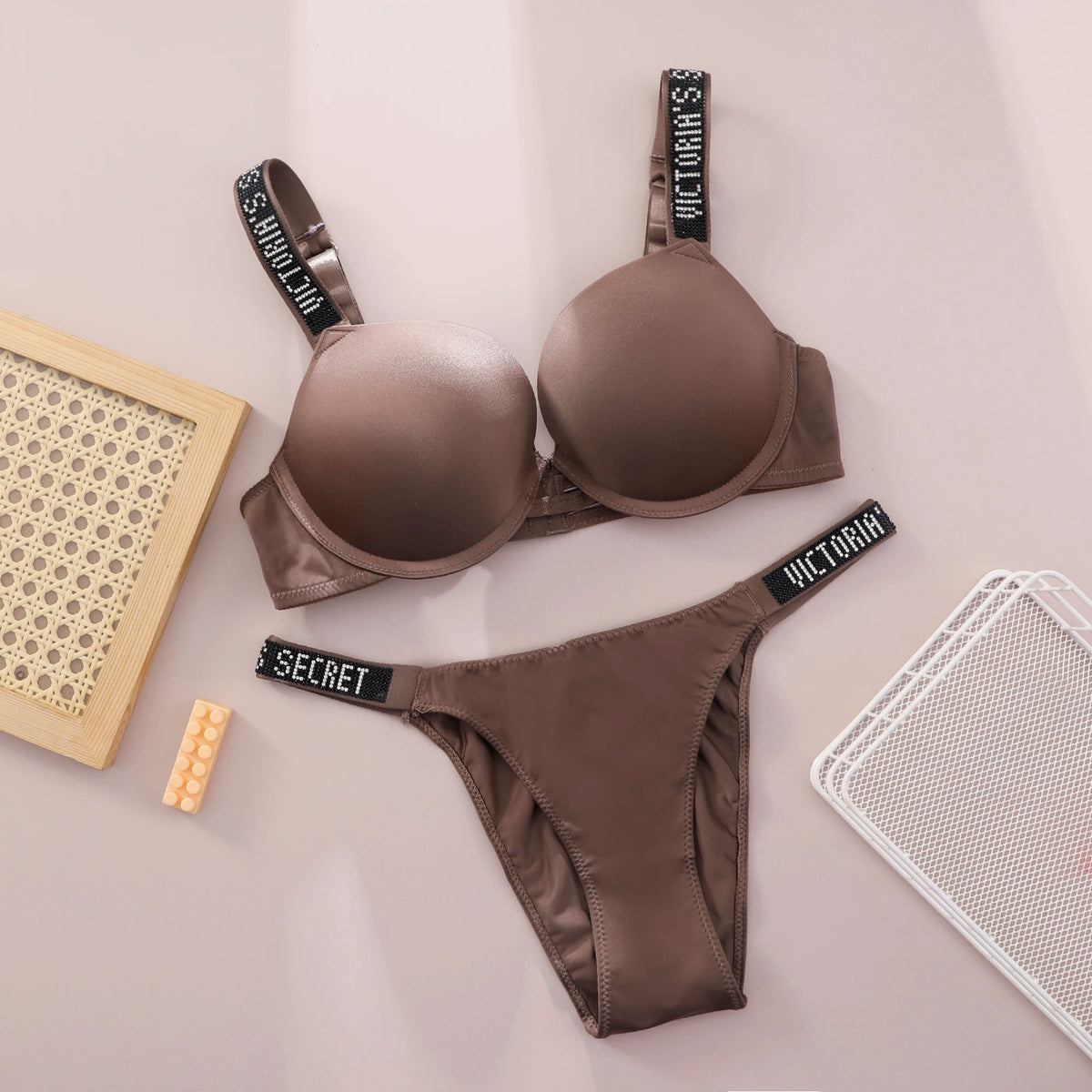 Women's Seamless Lace Push-Up Bra & Panty Lingerie Set