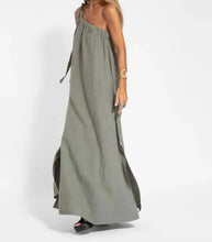 Diagonal Shoulder Asymmetric Split Sleeveless Solid Color Dress