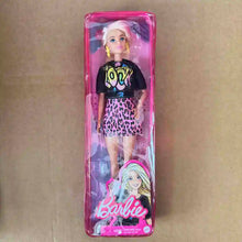 Fashionistas Clothed Fashion Dolls