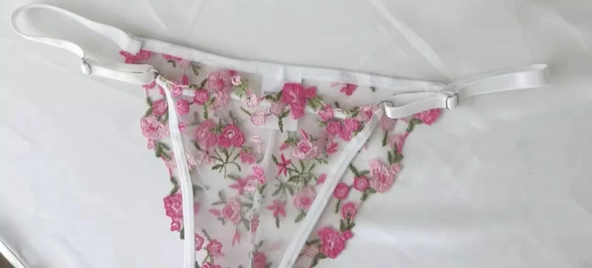 YUQI Women's French Floral Embroidered Lingerie Set