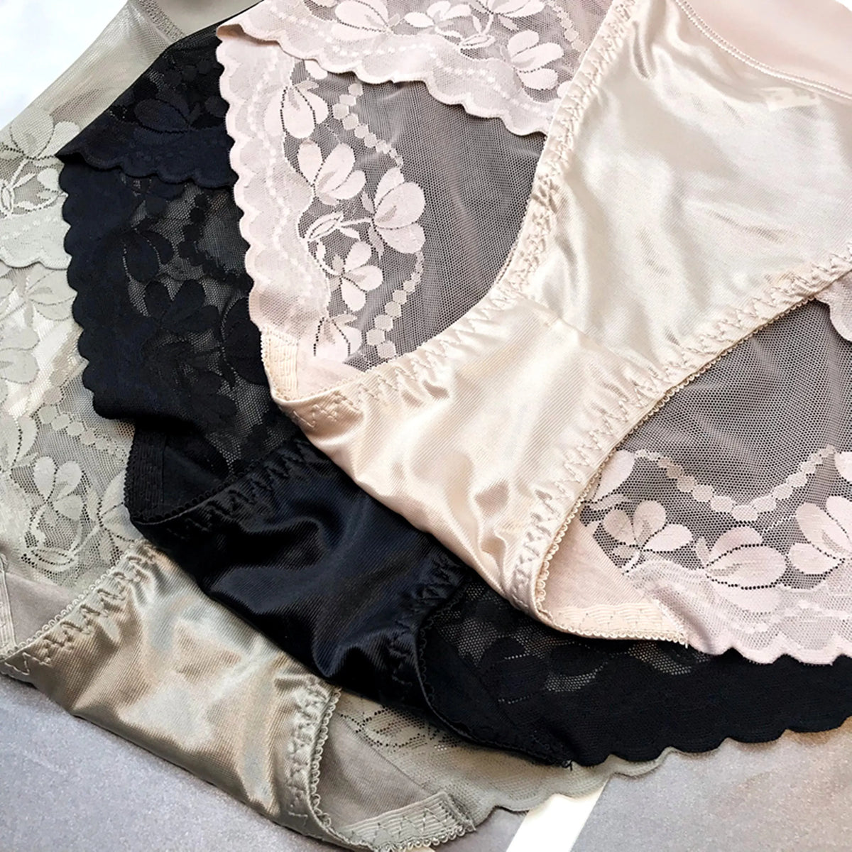 Women's Floral Lace Mid-Waist Panties - 3-Piece Breathable Briefs Set