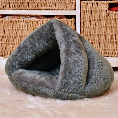 Triangle Shaped Warm Pet Bed