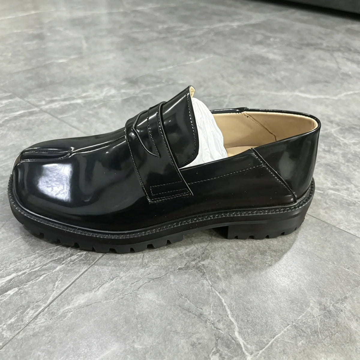 Men’s Patent Leather Tabi Split-Toe Loafers