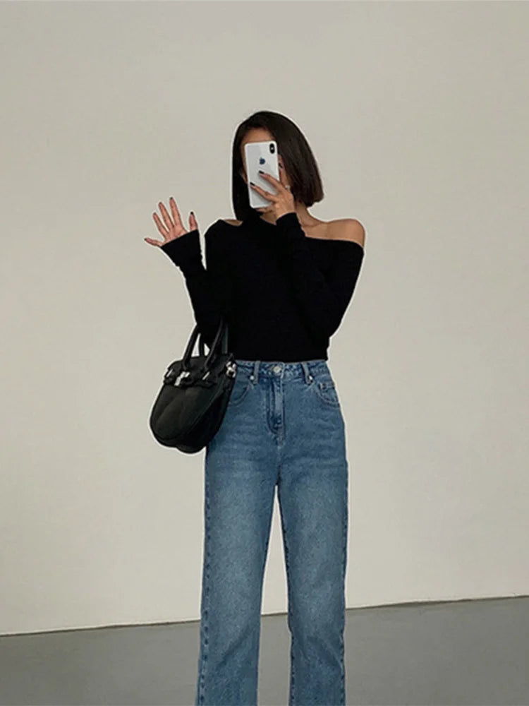 Women's Skew Collar Off-Shoulder Crop Top