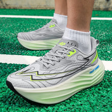 Cushioning Cross Training Sneakerst