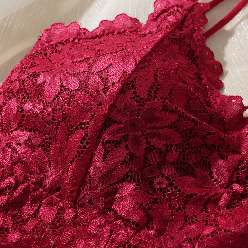 Women’s Floral Lace Wireless Bralette & Panty Set