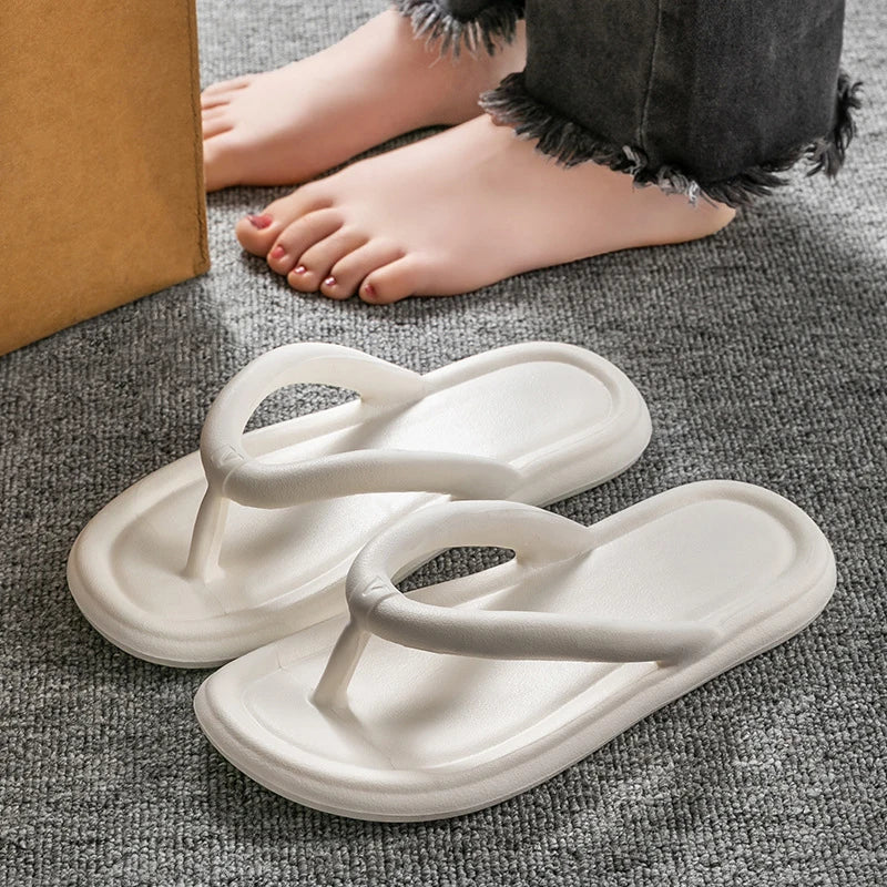 Women's Lightweight Non-Slip Thick Sole Beach & Bathroom Slides