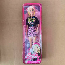 Fashionistas Clothed Fashion Dolls