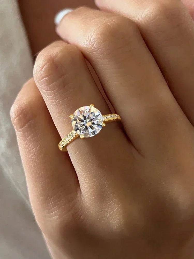 S925 Sterling Silver Round Cut Moissanite Engagement Ring – 3.5CT Golden Accent