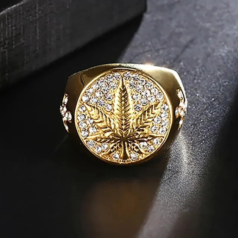 Classic Gold Plated Domineering Square Cut White Zircon Ring