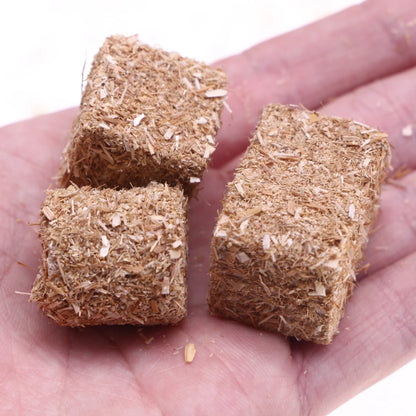 4-Piece Mini Natural Straw Hay Bale Blocks