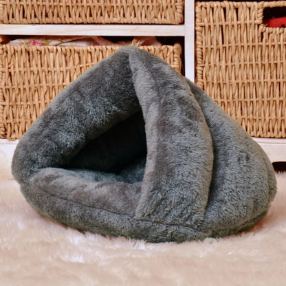 Triangle Shaped Warm Pet Bed