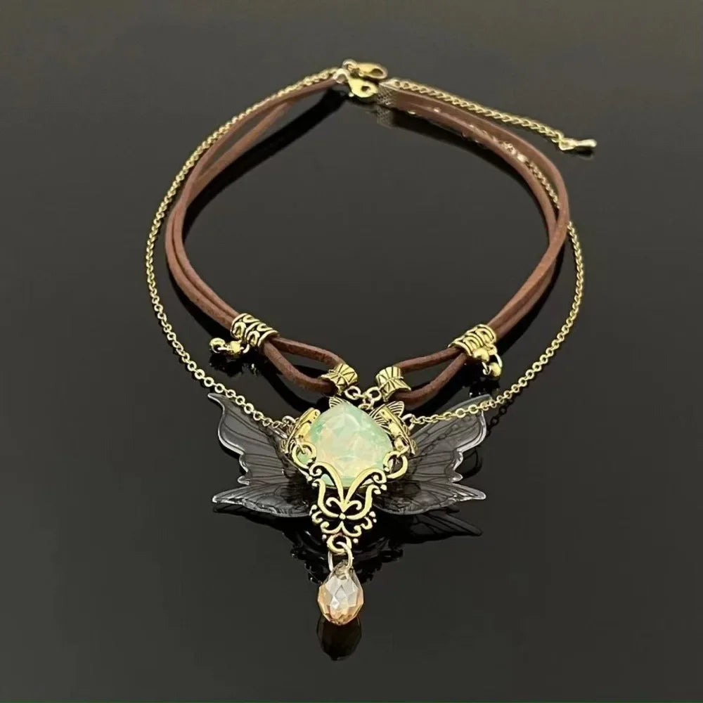 Rhinestone Wing Crystal Pendant Neclace