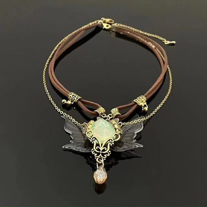 Rhinestone Wing Crystal Pendant Neclace