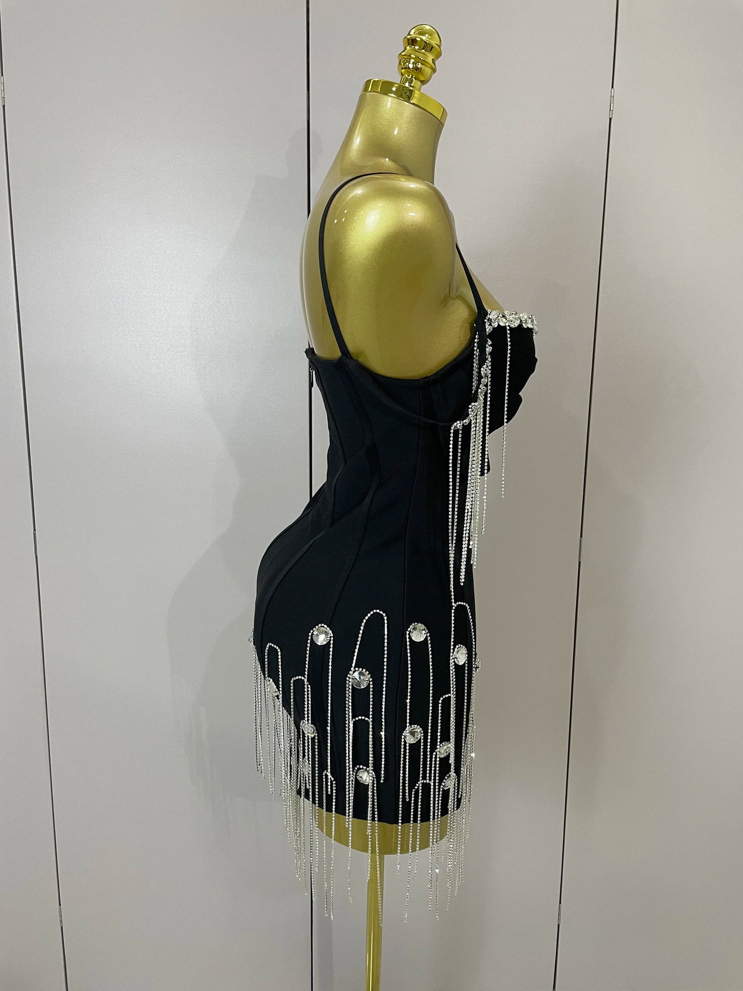 Women's V-Neck Spaghetti Strap Floral Applique Camisole Bodycon Mini Dress