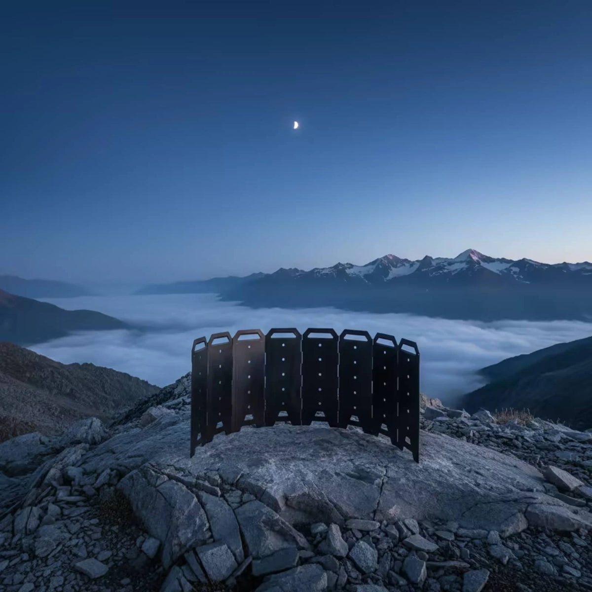 Foldable 8-Panel Metal Fireplace & Camping Heater Windscreen
