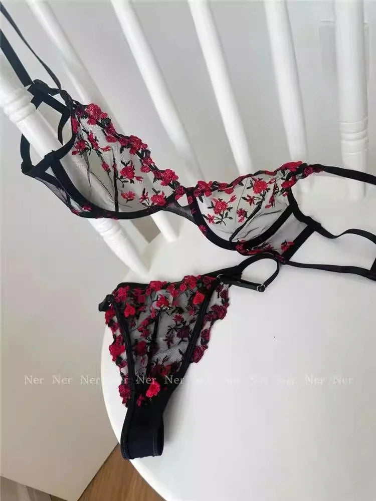 YUQI Women's French Floral Embroidered Lingerie Set