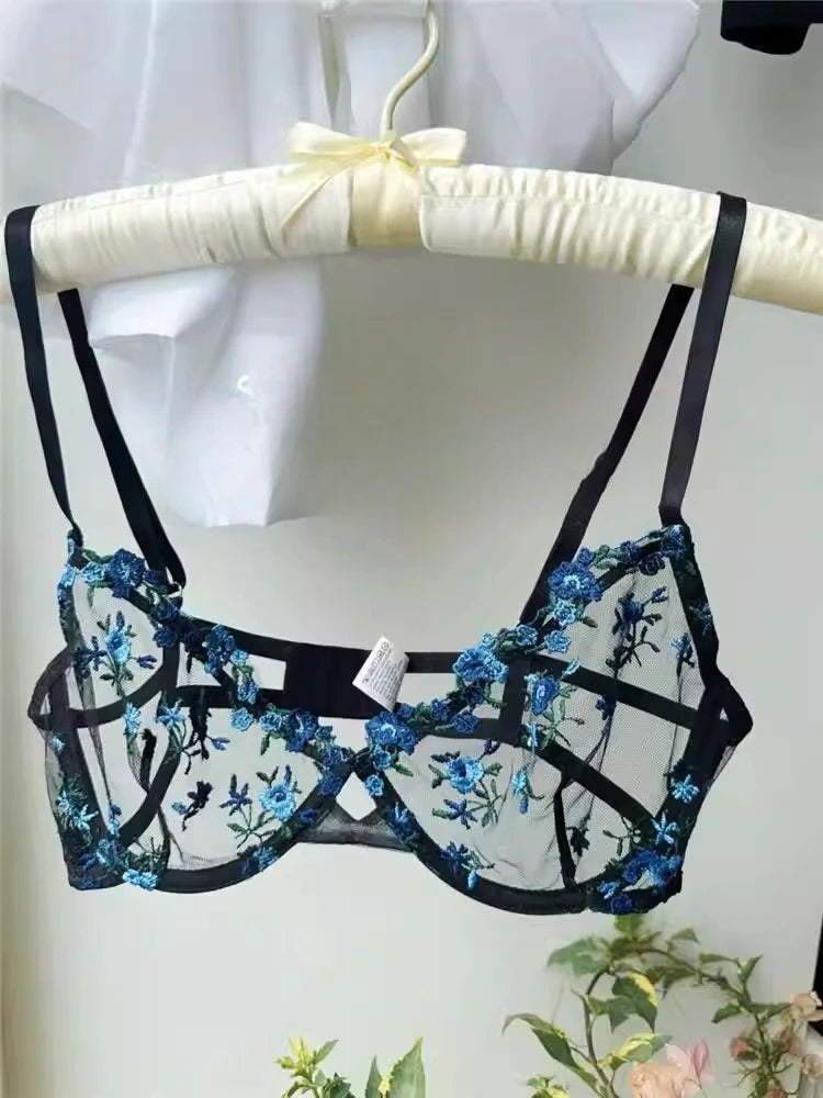 YUQI Women's French Floral Embroidered Lingerie Set