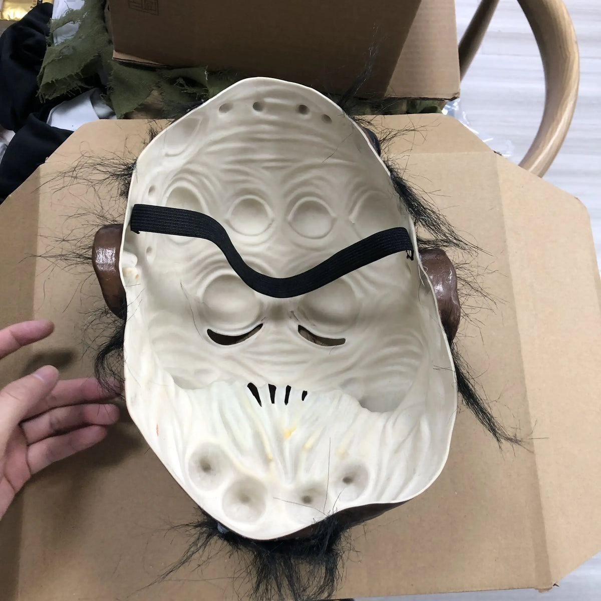 Horror Multi-Eyed Monster Half-Face Latex Mask – Creepy Halloween Cosplay Prop