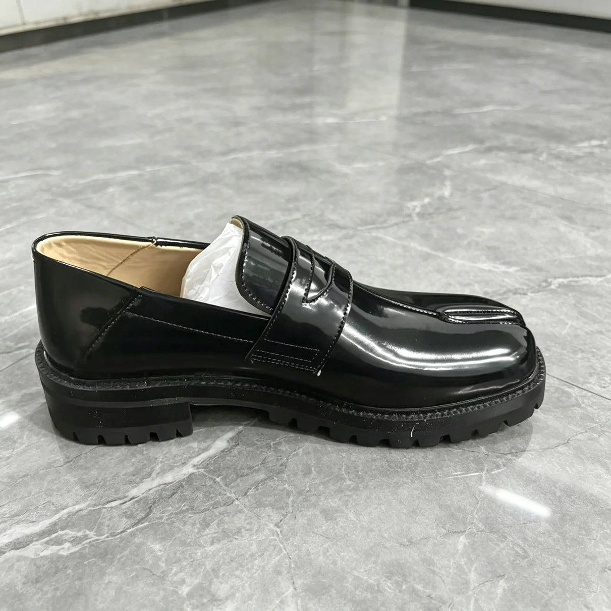 Men’s Patent Leather Tabi Split-Toe Loafers