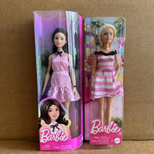 Fashionistas Clothed Fashion Dolls