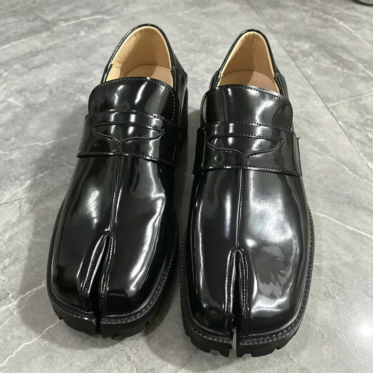 Men’s Patent Leather Tabi Split-Toe Loafers