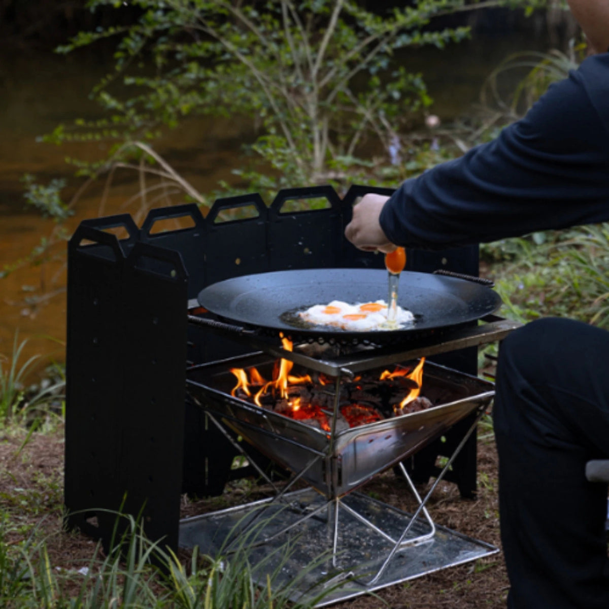 Foldable 8-Panel Metal Fireplace & Camping Heater Windscreen