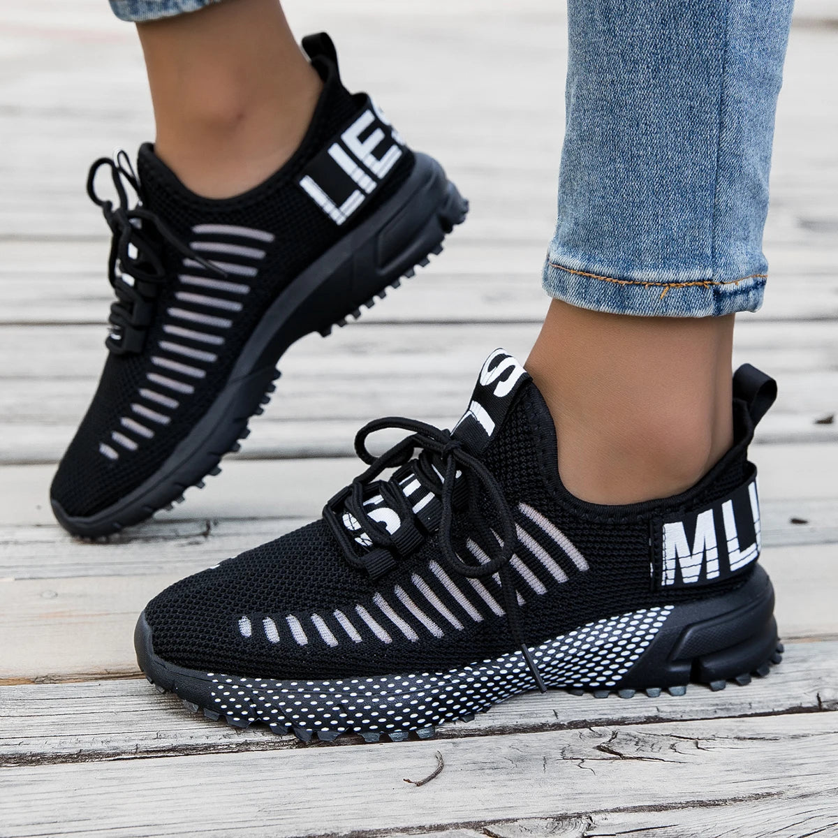 Women's Lightweight Air Mesh Walking Sneakers