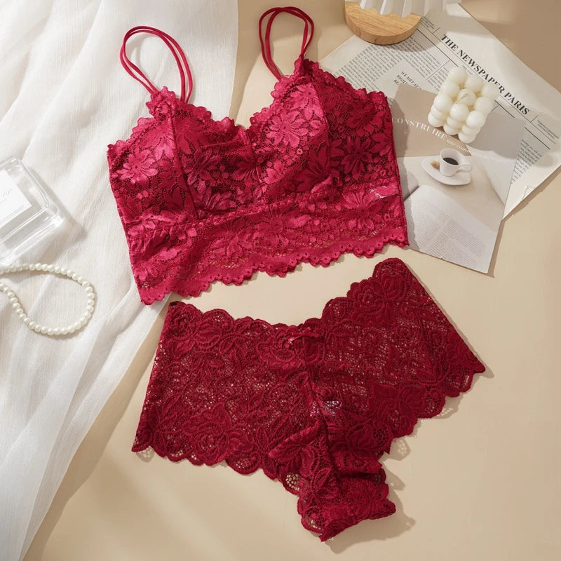 Women’s Floral Lace Wireless Bralette & Panty Set