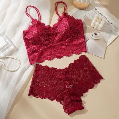Women’s Floral Lace Wireless Bralette & Panty Set