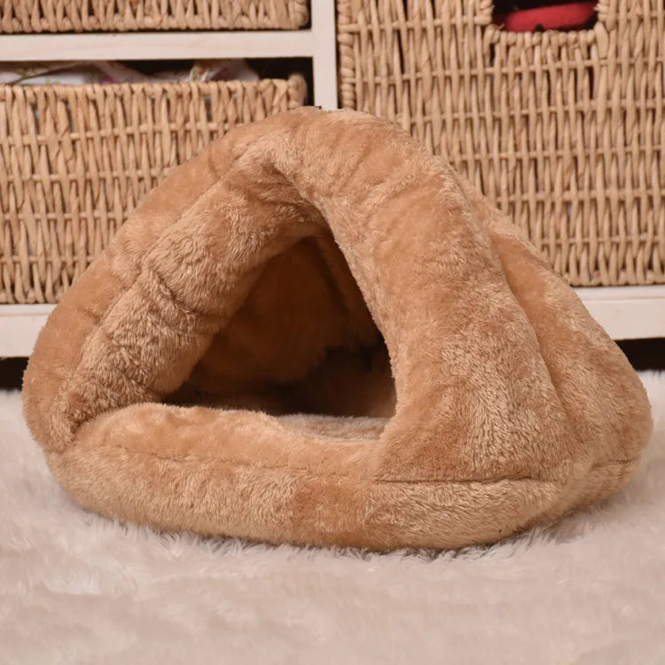 Triangle Shaped Warm Pet Bed