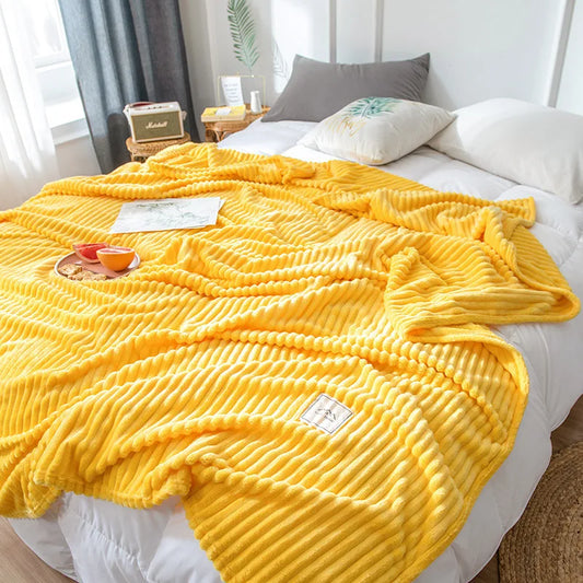 Pattern Hugging Soft Throw Blanket