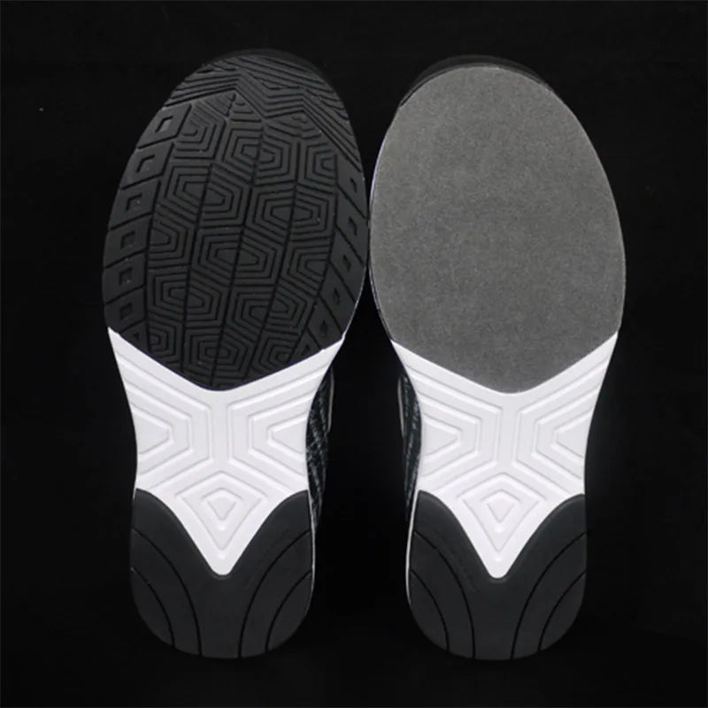Right-Handed Breathable Bowling Shoes with Rotating Buckle