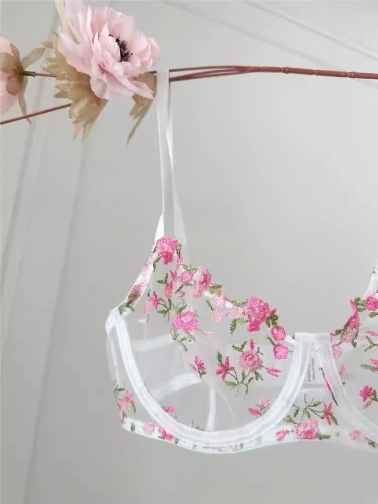 YUQI Women's French Floral Embroidered Lingerie Set