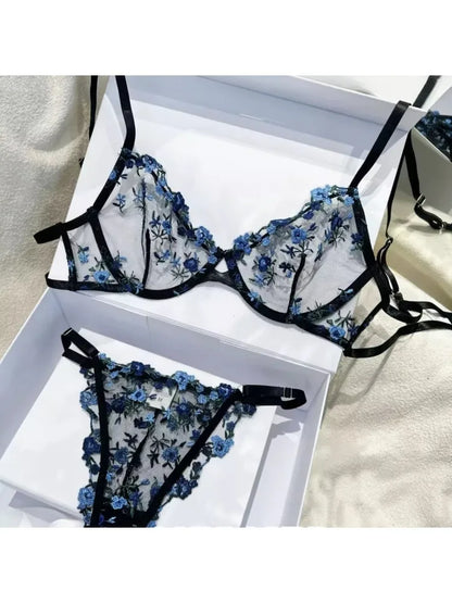 YUQI Women's French Floral Embroidered Lingerie Set